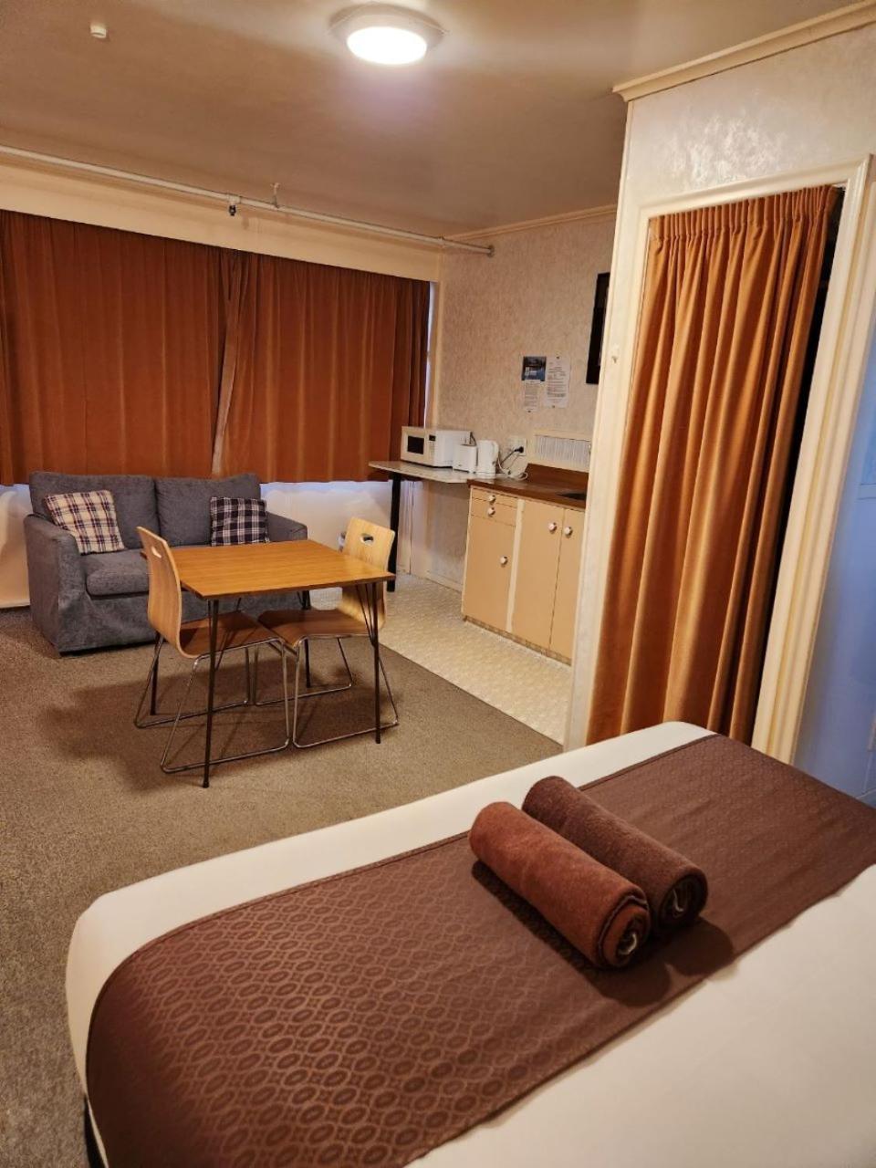 Mayfair Court Motel 托科罗阿 外观 照片