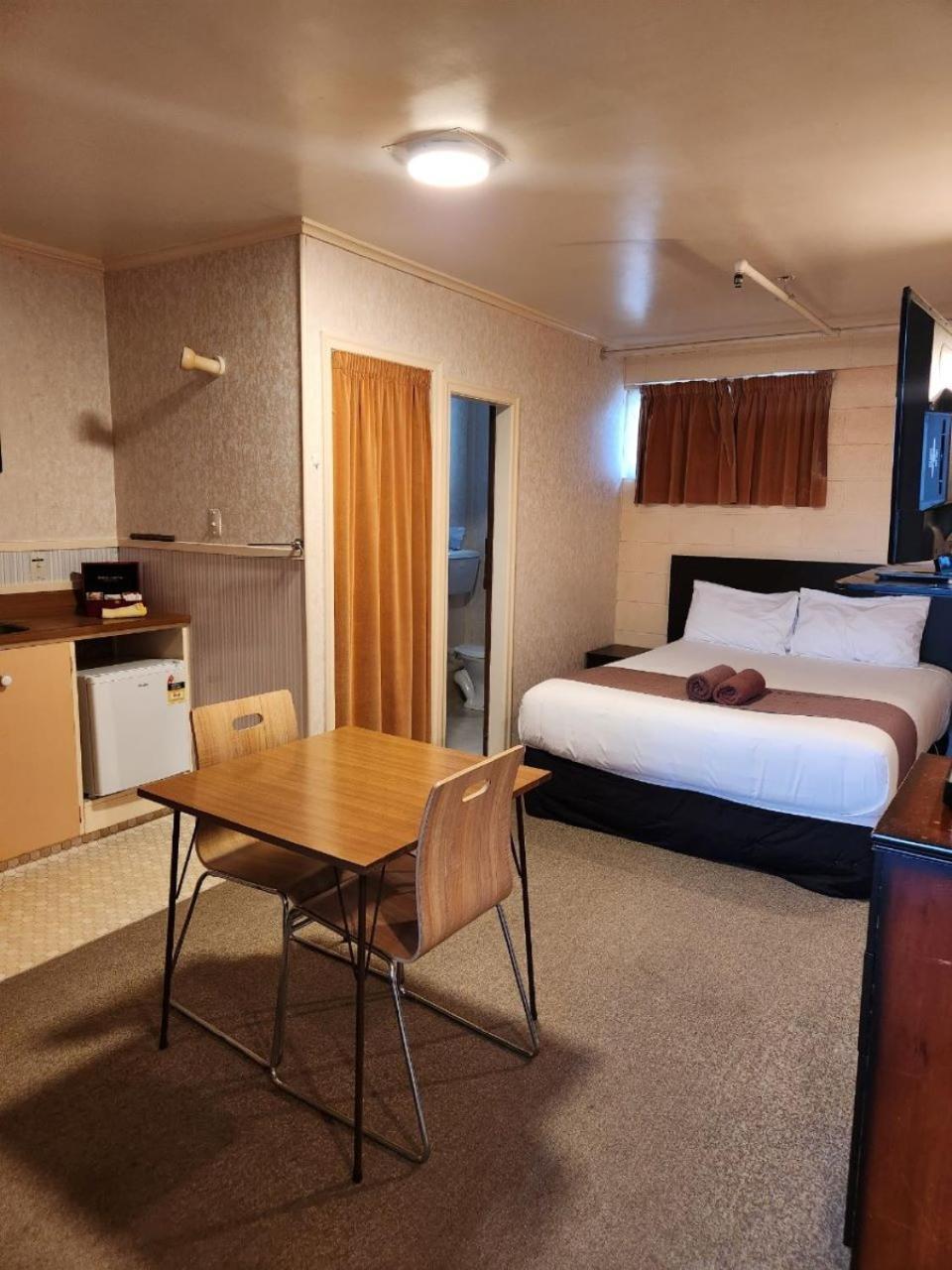 Mayfair Court Motel 托科罗阿 外观 照片